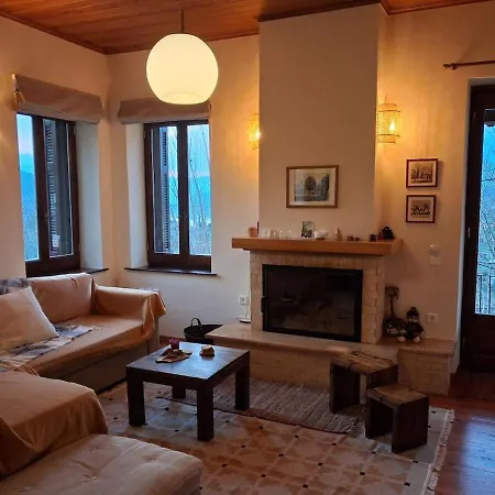 Mountain Refuge Louis Holiday home *